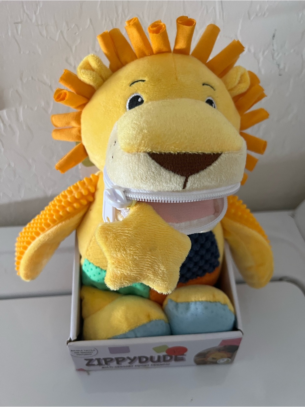 Animal Adventure Zippydude Multi-Sensory Fidget Friends lion plush NIB $15
